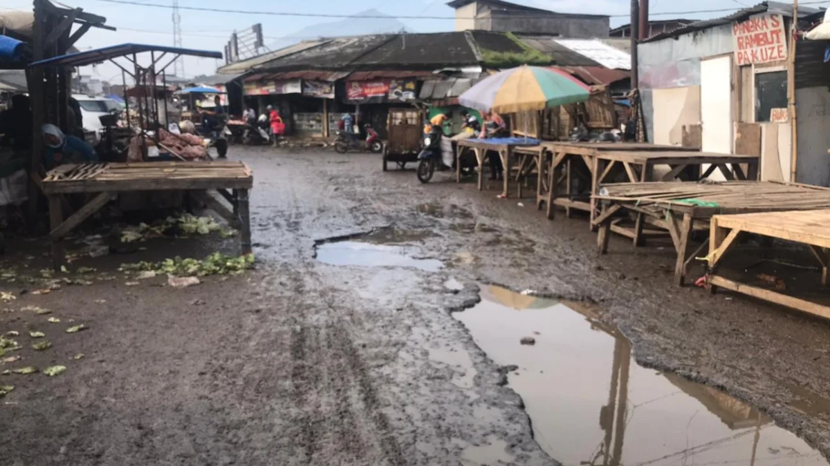 Pasar Guntur Becek Seperti Tak Terpelihara, Begini Kata Kadisperindag Garut