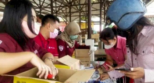 Dinas Perdagangan Dan Bulog Surakarta Gelar Operasi Pasar Minyak Goreng Murah