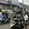 Video Remaja Bawa Sajam di Sumedang, Netizen: Kencing juga Belum Lurus