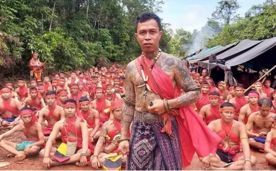 Panglima Jilah TBBR, Sumpah Tali Darah dengan Cirebon, Tukar Pusaka Gading Gajah