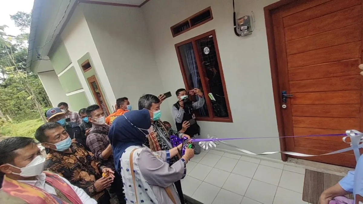 Korban Longsor di Desa Karyamekar Cilawu Resmi Dapat Bantuan Rumah, Syaratnya Harus Sudah Divaksin Dosis 2