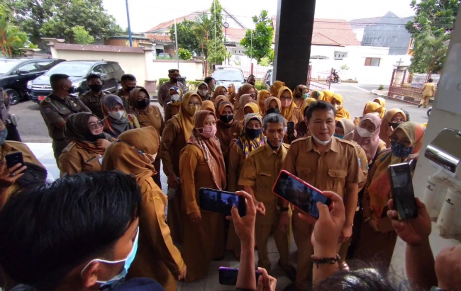 Ratusan Guru Geruduk Kantor DPRD Kota Banjar, Minta TPP Tidak Dihapus