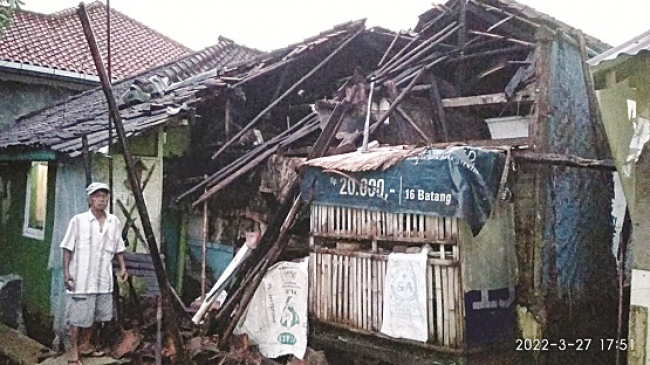 Hujan Disertai Angin Kencang Rusak Enam Rumah di Ciamis