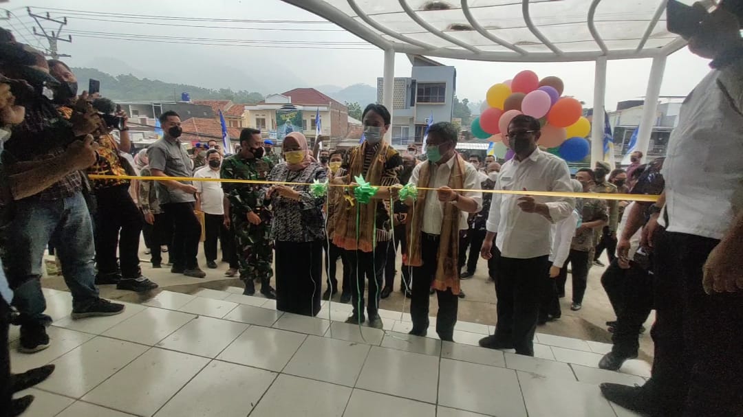 Pasar Rakyat Leles Diresmikan Bupati Garut dan Wakil Mendag