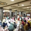 Salat Tarawih di Masjid At-Taqwa, Terapkan Satu Malam Satu Juz Al-Qur'an