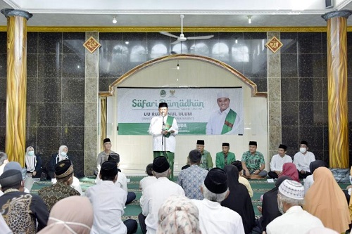 Wagub Jabar Gelorakan Semangat Pembangunan Jabar saat Safari Ramadan