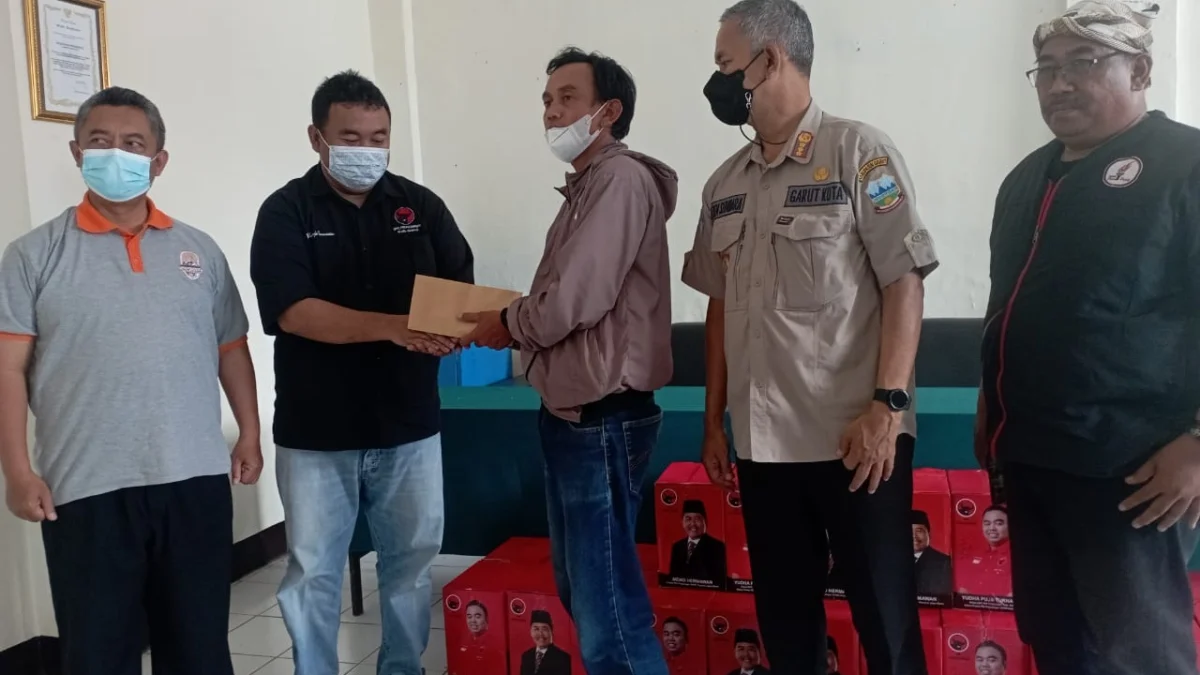 Yudha Puja Turnawan Sumbang Rp5 juta untuk Pembangunan Rumah Korban Kebakaran di Margawati