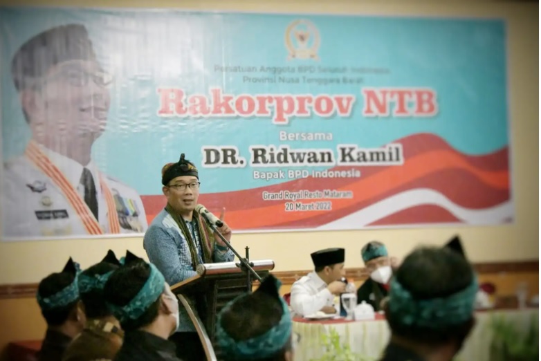 Ridwan Kamil Berbagi Konsep Desa Digital ke Aparatur Desa NTB