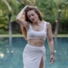 Tak Hanya Cantik, Wulan Guritno Makin Tua Body-nya Makin Aduhay