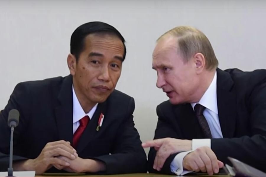 Dunia Menunggu Kabar Pertemuan Jokowi-Putin