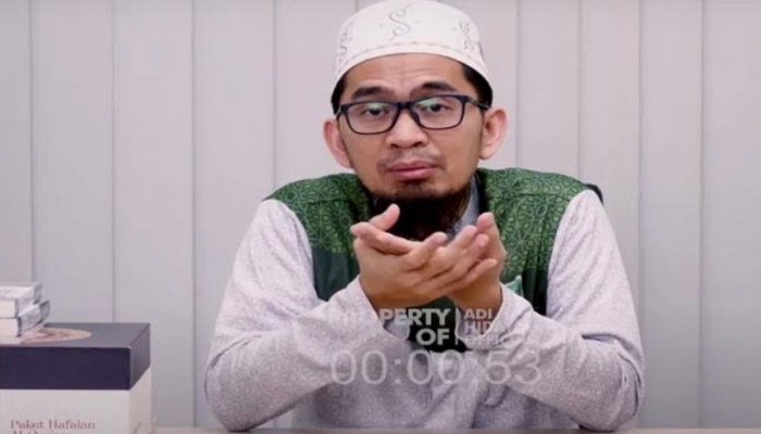 Ustadz Adi Hidayat Semprot Balik Gus Miftah Soal Rendang Babi