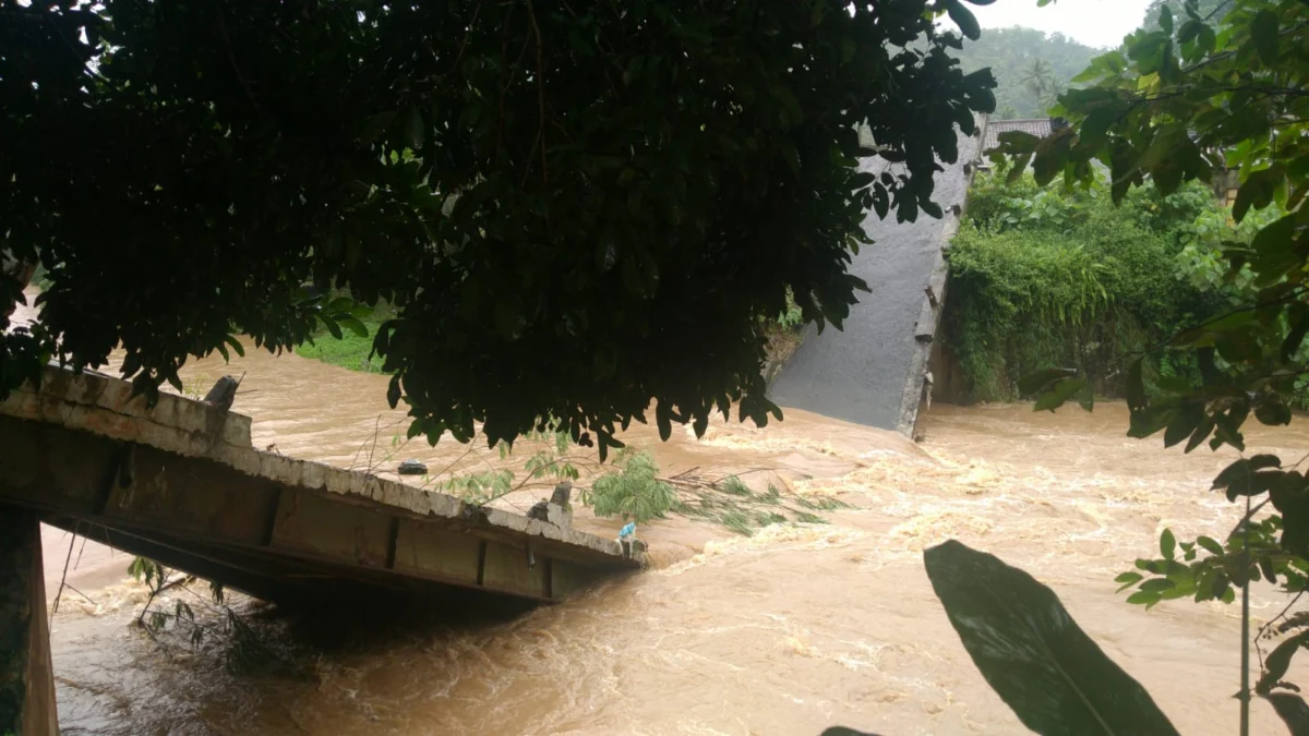 Adukan Jembatan Cikatomas, Masyarakat Desa Sindangasih-Cayur Akan Datangi DPRD dan Bupati Tasik