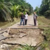 Dampak Banjir di Kabupaten Seluma, Jalan dan Jembatan Rusak