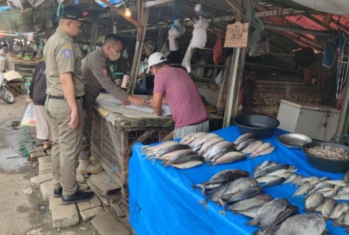 Satpol PP Tangerang Bongkar Bangunan Liar Di Pasar!