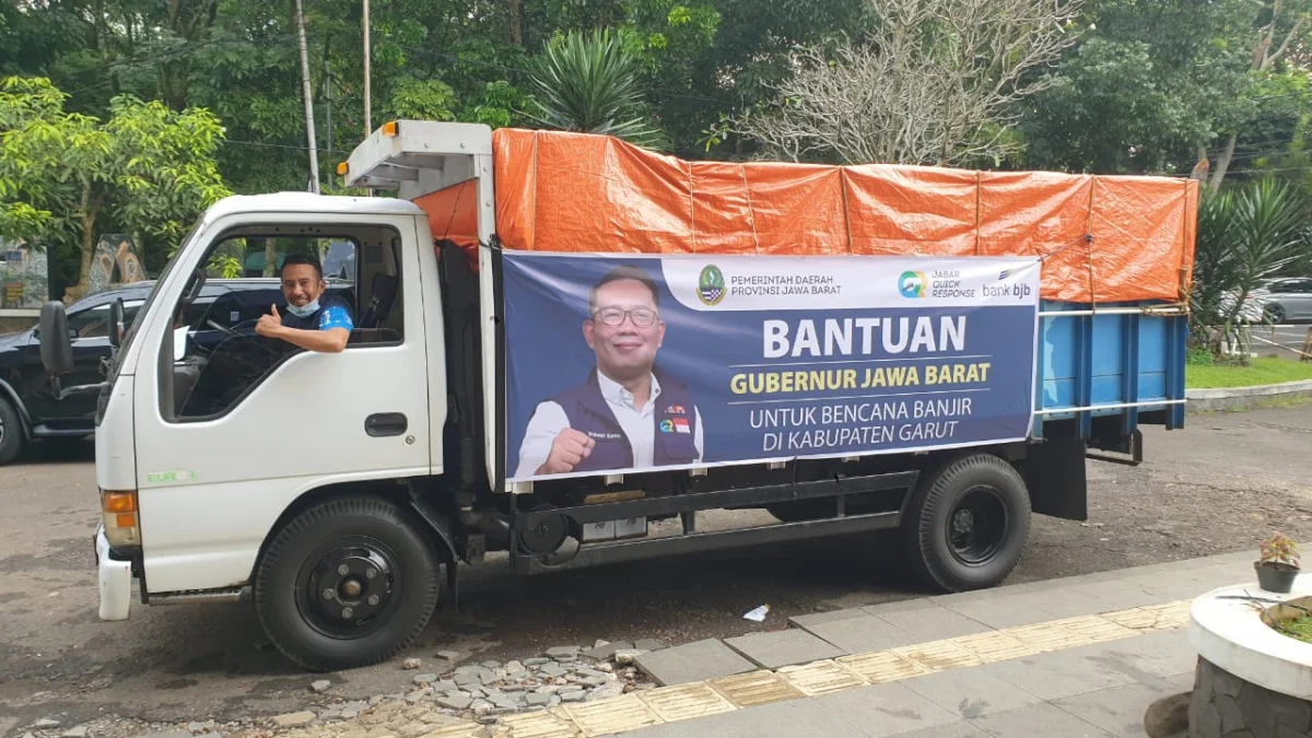 JQR Diterjunkan Kang Emil untuk Salurkan Bantuan Kemanusiaan Kepada Warga Terdampak Banjir dan Longsor di Jawa Barat