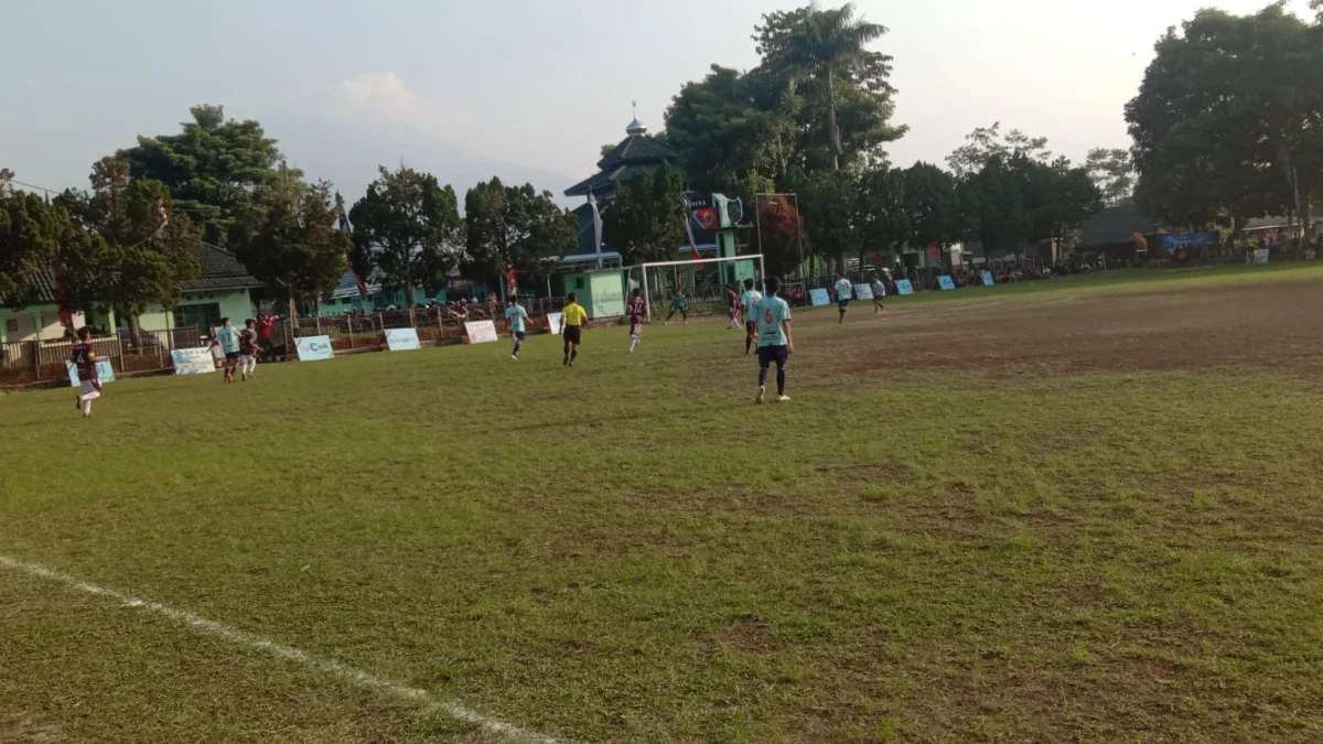 Sebanyak 64 Tim Sepak Bola Bertanding Sengit di Turnamen Danrem 062/Tarumanegara Garut