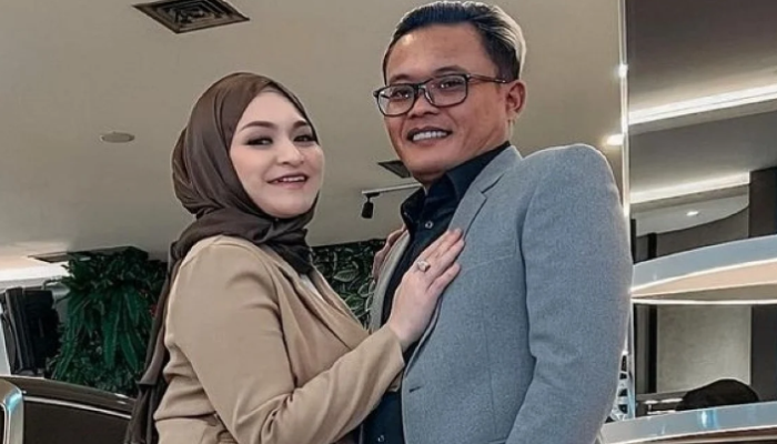 Nathalie Holscher Resmi Gugat Cerai Sule-@ferdinan_sule-Instagram