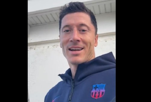 Resmi! Robert Lewandowski Dikenalkan Barcelona