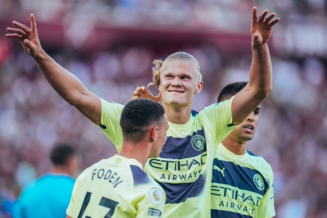 Klasemen Liga Inggris,Setelah Duo Manchester Raih Hasil Berbeda