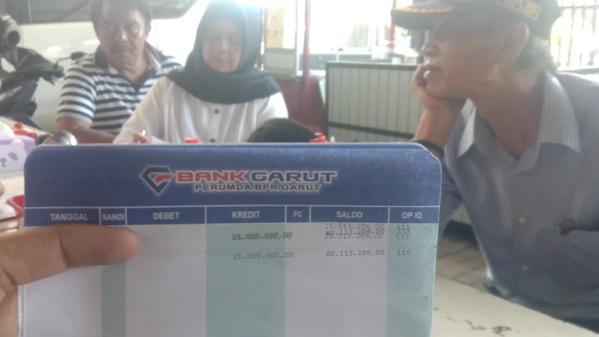 Uang Tabungan Nasabah 'Bank Garut' Raib, Diduga Digelapkan Oknum Karyawan?