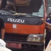 Adu Banteng Truk Sampah vs Motor di Bekasi.