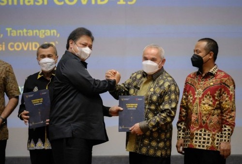 Pemerintah Keluarkan Buku Vaksinasi Covid-19