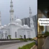 Viral Wanita Tidak Pakai Jilbab Mengaku Dilarang Salat di Masjid At Thohir.