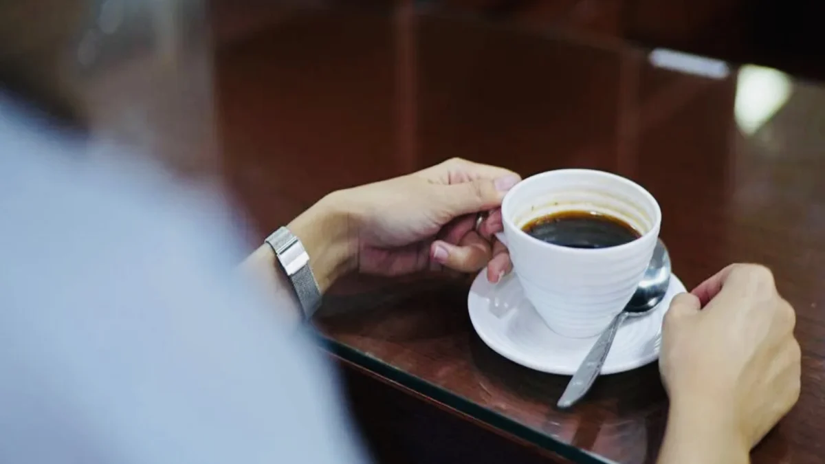 Ini Bahaya Minum Kopi Saat Perut Kosong Bisa Bikin Perut Kembung Berkepanjangan