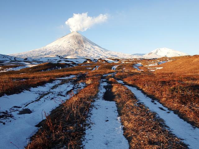 8 Pendaki Gunung Berapi Klyuchevskaya Sopka di Rusia Dilaporkan Meninggal Dunia, Evakuasi Terkendala Cuaca!