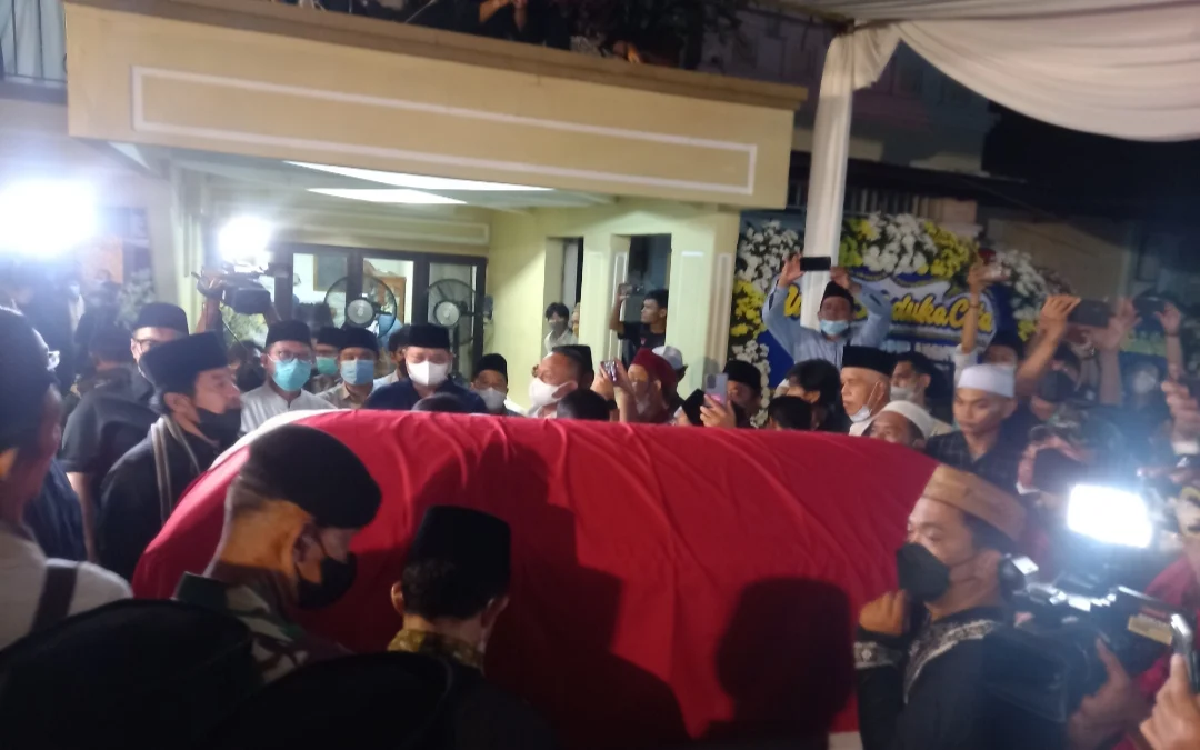 Jenazah Azyumardi Azra Tiba di Rumah Duka