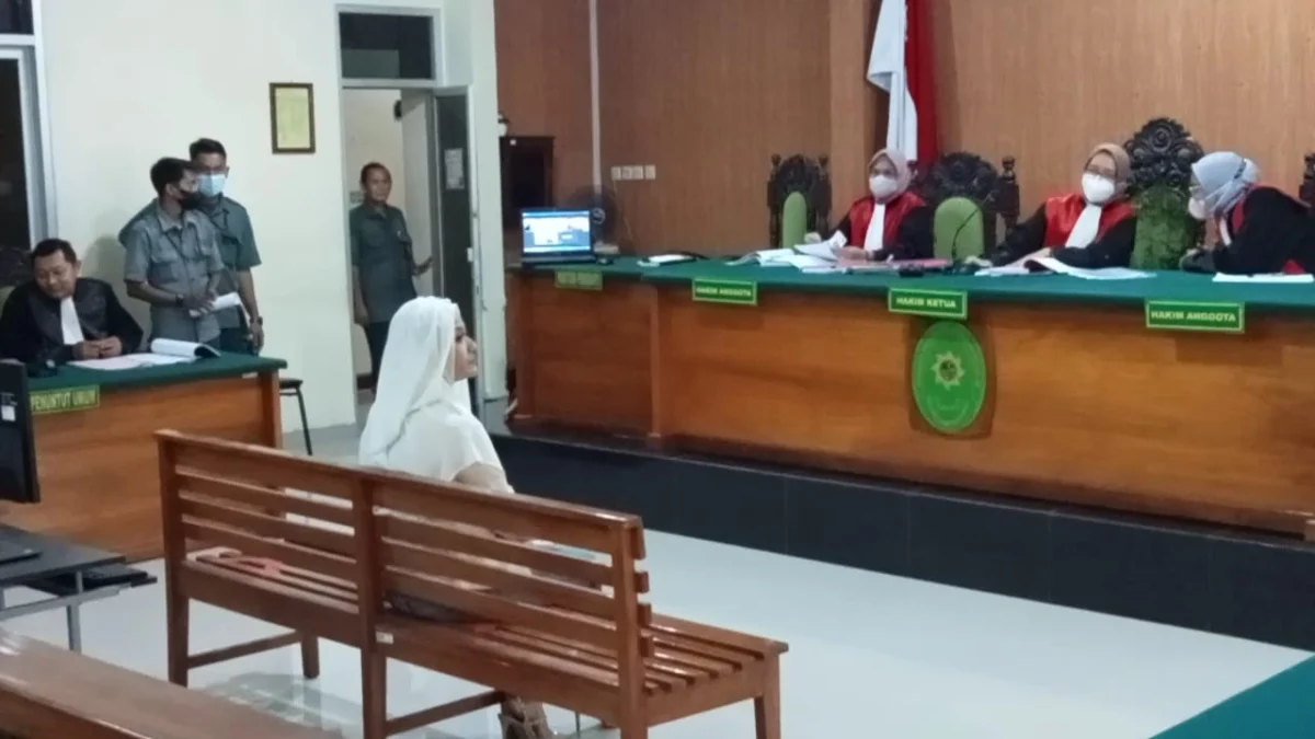 Sidang Kasus KDRT Anak Kandung Artis Yuyun Sukawati Dihadirkan sebagai Saksi