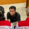 Momen Haru Bharada E Sungkem Meminta Maaf ke Orang Tua Brigadir J di Ruang Sidang