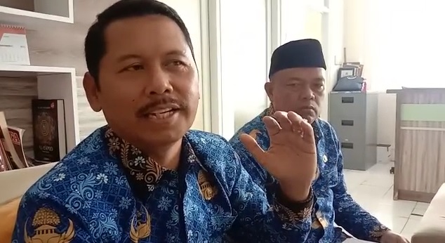 Ade Manadin, Kepala Dinas Pendidikan Kabupaten Garut