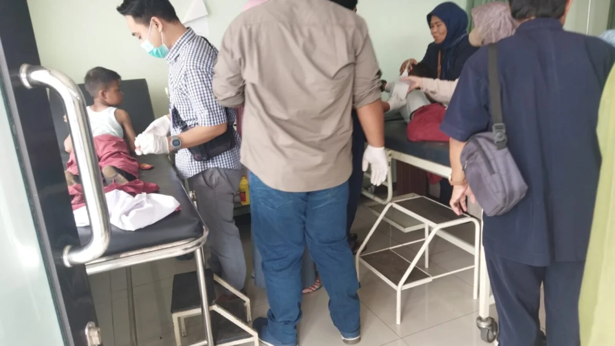 Siswa SDN I Bunisari Malangbong Ditimpa Reruntuhan Sekolah