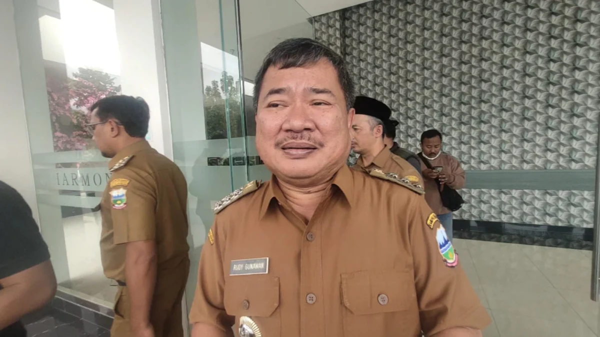 Bupati Garut Rudy Gunawan akan Anggarkan belanja mobil listrik