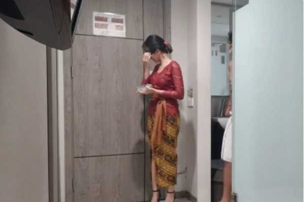 Link Video Wanita Kebaya Merah Beredar, Ternyata Pemerannya Pasien RSJ