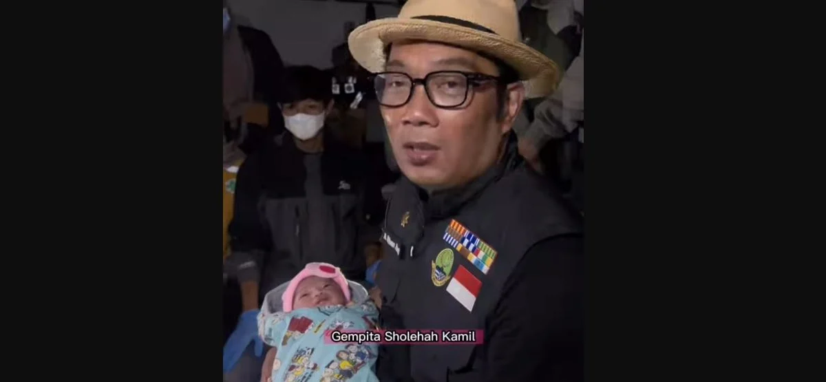 Ridwan Kamil Berikan Nama Kepada Bayi yang Lahir di Tenda Pengungsian Cianjur