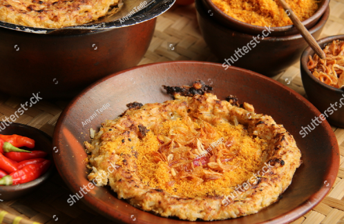 Kerak telor (shutter stock)