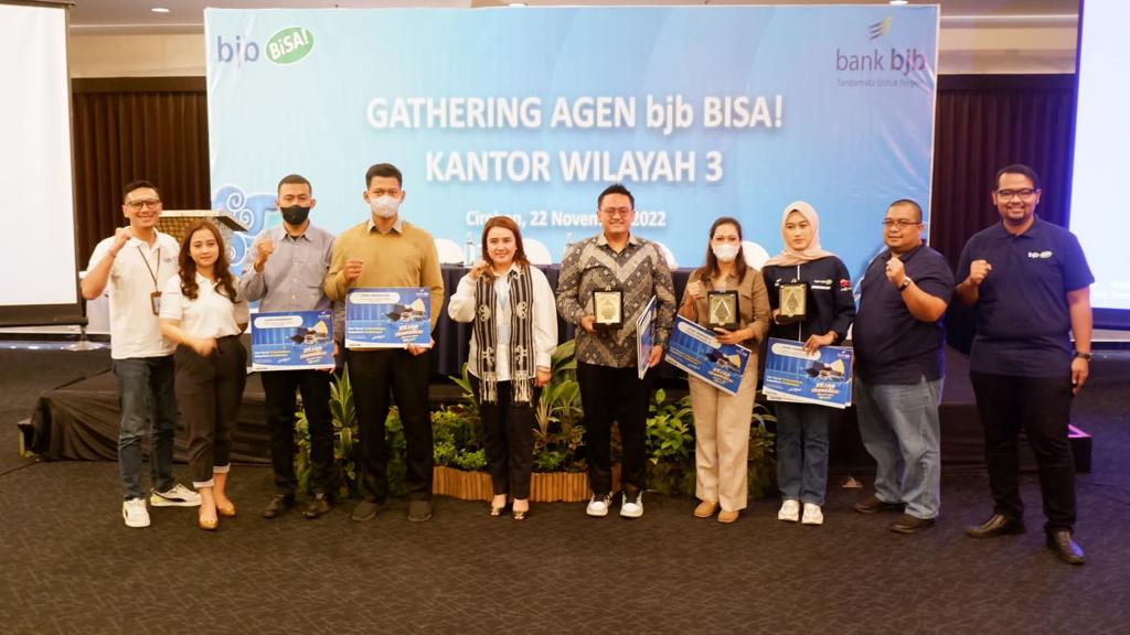 Berperan Penting, Agen Laku Pandai bjb BiSA Terbaik Dapat Apresiasi dan Hadiah dari Bank bjb