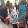 Bupati Garut resmikan kantor Kecamatan Cisurupan yang sudah direnovasi