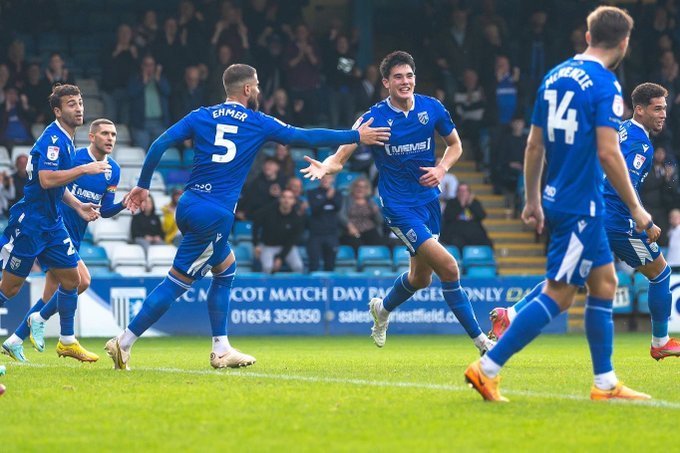 Elkan Baggott bawa Gillingham kandaskan Brentford tim penakluk Manchester United di Piala Liga.-@baggotelkan-Twitte