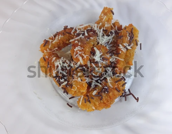 Resep Membuat Pisang Crispy dengan Toping Meses dan Keju (Shutterstock)