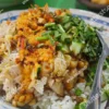 Nasi Lengko Makanan Khas Cirebon ( foto shutterstock )