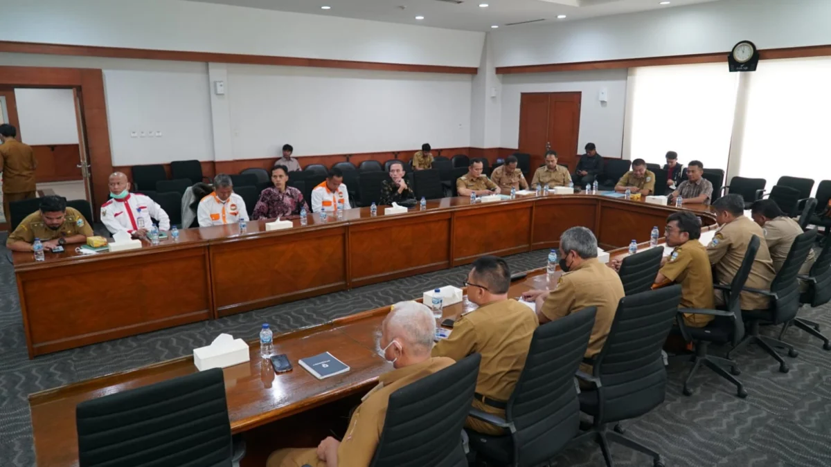 Pemkab Garut pastikan pilkades serentak pada 2023. DPMD Garut gelar tahapan Pilkades serentak gelombang II tahap 2 tahun 2023, di aula bank BJB Cabang Garut