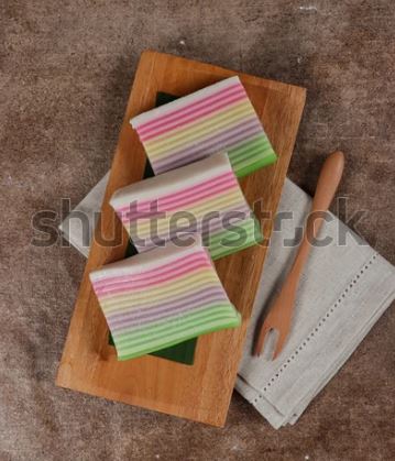 ilustrasi kue lapis shutterstock