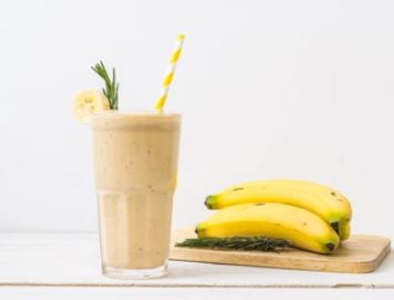 Cara Membuat Banana Coconut Milkshake