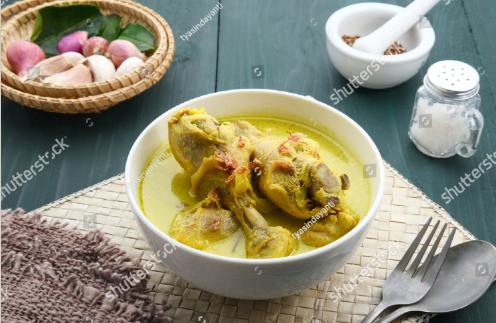 Opor ayam (shutterstock)