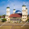 Alun-alun Kota Garut (https://www.shutterstock.com/