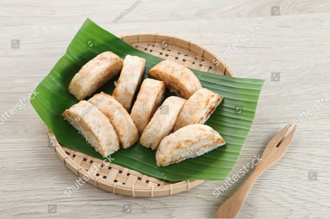 bandros(https://www.shutterstock.com/id/image-photo/kue-pancong-gandos-bandros-indonesian-traditional-2168543077)