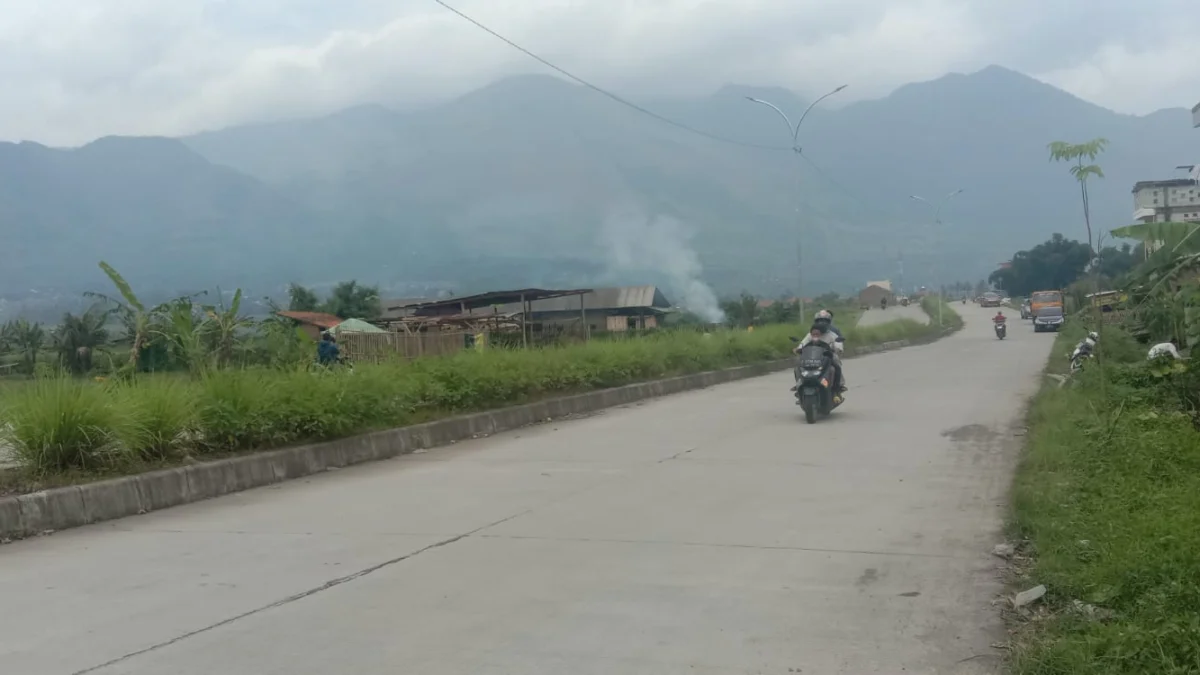 Gunung di Garut banyak tersimpan kisah mistis. Gunung di Garut selalu jadi tujuan wisatawan dan pendaki. Namun ada beberapa pendaki yang hilang di gunung dan menceritakan kisah mistis